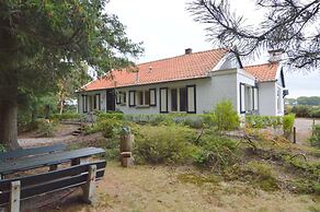 Hideaway: Sauna, Tennis & Trampoline