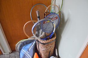 Hideaway: Sauna, Tennis & Trampoline