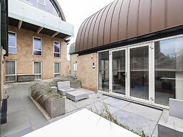 Luxury Apartment Near the Beach