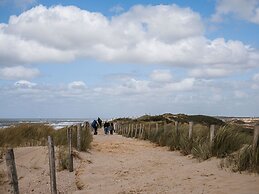 Luxury Apartment Near the Beach