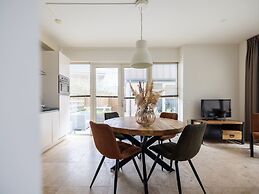 Luxury Apartment Near the Beach