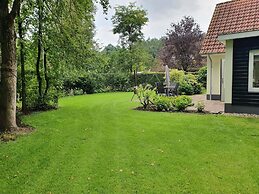 Holiday Home in Heeten Near Forest Trails