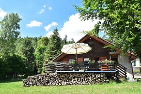 Quiet Chalet With Garden