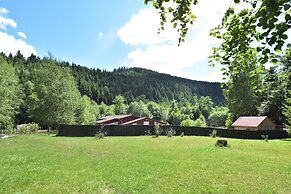 Quiet Chalet With Garden