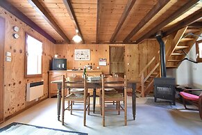 Quiet Chalet With Garden