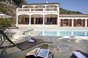 Villa in Sainte-maxime With Private Pool