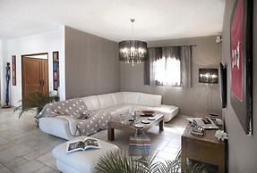 Villa in Sainte-maxime With Private Pool