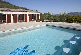 Villa in Sainte-maxime With Private Pool