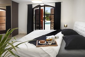 Villa in Sainte-maxime With Private Pool