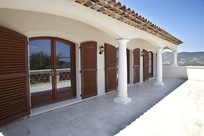 Villa in Sainte-maxime With Private Pool