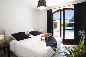 Villa in Sainte-maxime With Private Pool