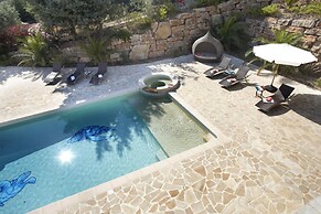 Villa in Sainte-maxime With Private Pool