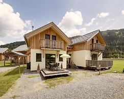 Classic Chalet With Infrared Sauna