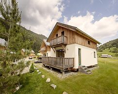 Classic Chalet With Infrared Sauna