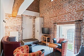 Spacious Apartment near Town Center in Mesch