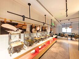 Ibis Suzhou Sanxiang Road Hotel