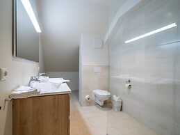 Cozy Apartment in Gosau With Shared Sauna