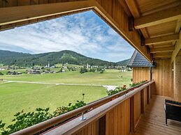 Spacious Apartment in Gosau near Ski Area