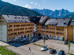 Spacious Apartment in Gosau near Ski Area