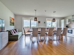 Spacious Apartment in Gosau near Ski Area