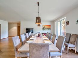 Spacious Apartment in Gosau near Ski Area