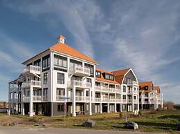 Luxurious Penthouse With 3 Bathrooms, Near the Sea