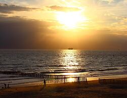 Luxurious Penthouse With 3 Bathrooms, Near the Sea