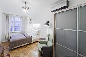 St.Pete Aparts Ivory