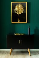 HOLT - Welcome to the Jungle