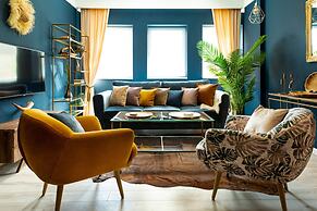 HOLT - Welcome to the Jungle