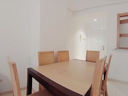 Piso De Dos Habitaciones Para Vacaciones a 2min de la Playa en Marina
