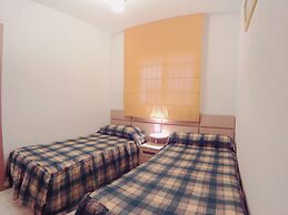 Piso De Dos Habitaciones Para Vacaciones a 2min de la Playa en Marina