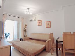 Piso De Dos Habitaciones Para Vacaciones a 2min de la Playa en Marina