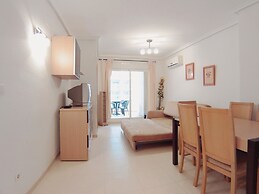 Piso De Dos Habitaciones Para Vacaciones a 2min de la Playa en Marina