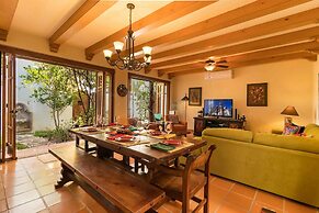 Casa De Amigos by Casago