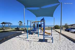 Resort Serviced Apartments - Mandurah