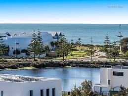 Resort Serviced Apartments - Mandurah