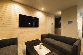 Grand Base Yakuin Odori