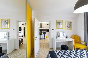 Castle Holiday Apartments