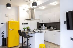 Castle Holiday Apartments