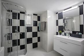 Castle Holiday Apartments