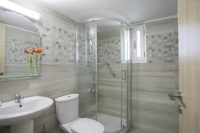 Castle Holiday Apartments