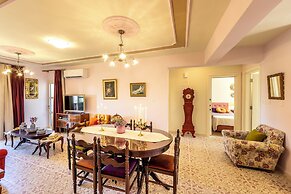 Castle Holiday Apartments