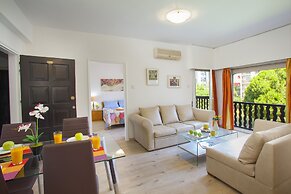 Castle Holiday Apartments