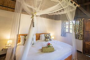 Pioneer Lodge Camp and Safaris