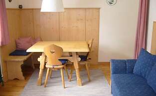 Haus Gugl by Skinetworks