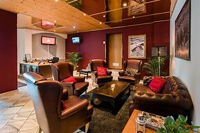 Hotel Rothirsch by Skinetworks