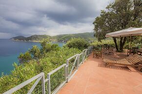 Villa Il Leccio sul Mare