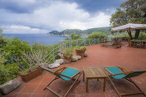 Villa Il Leccio sul Mare