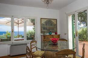 Villa Il Leccio sul Mare